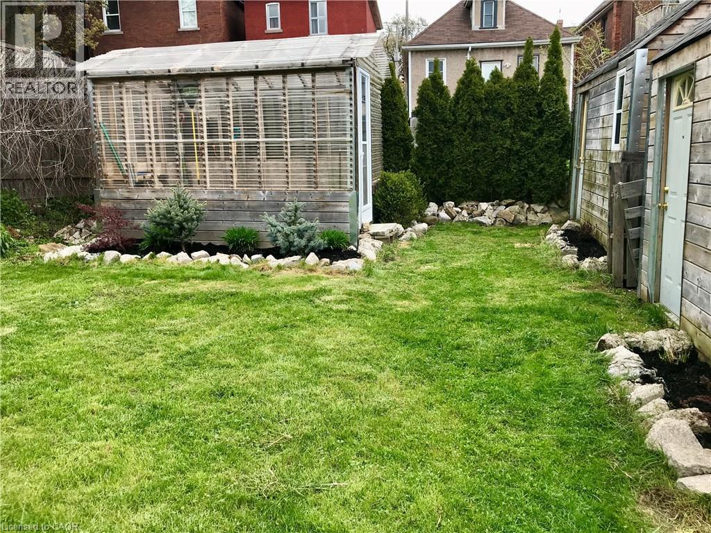 14 Baker Street, Hamilton, ON - Outdoor