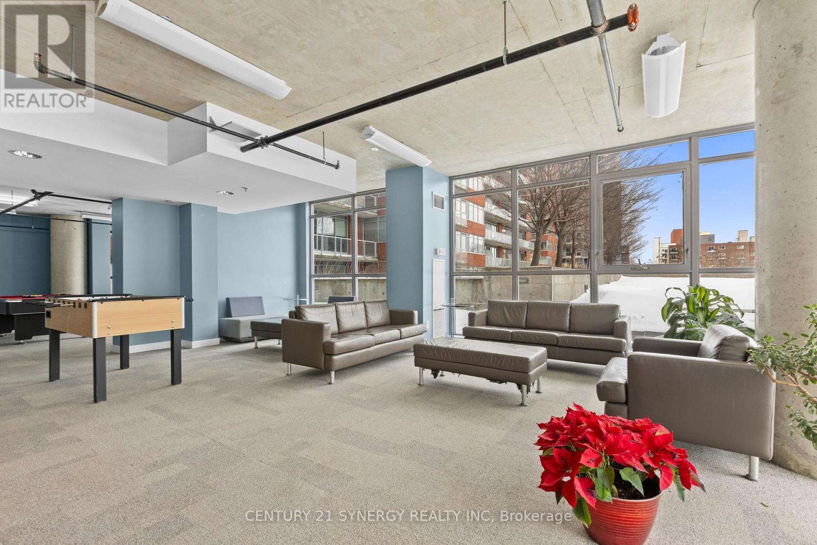 303 - 179 George Street, Ottawa, ON - Indoor