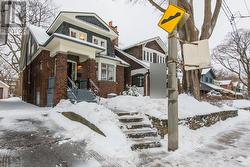 49 HIGHCROFT ROAD Toronto, ON M4L 3G3