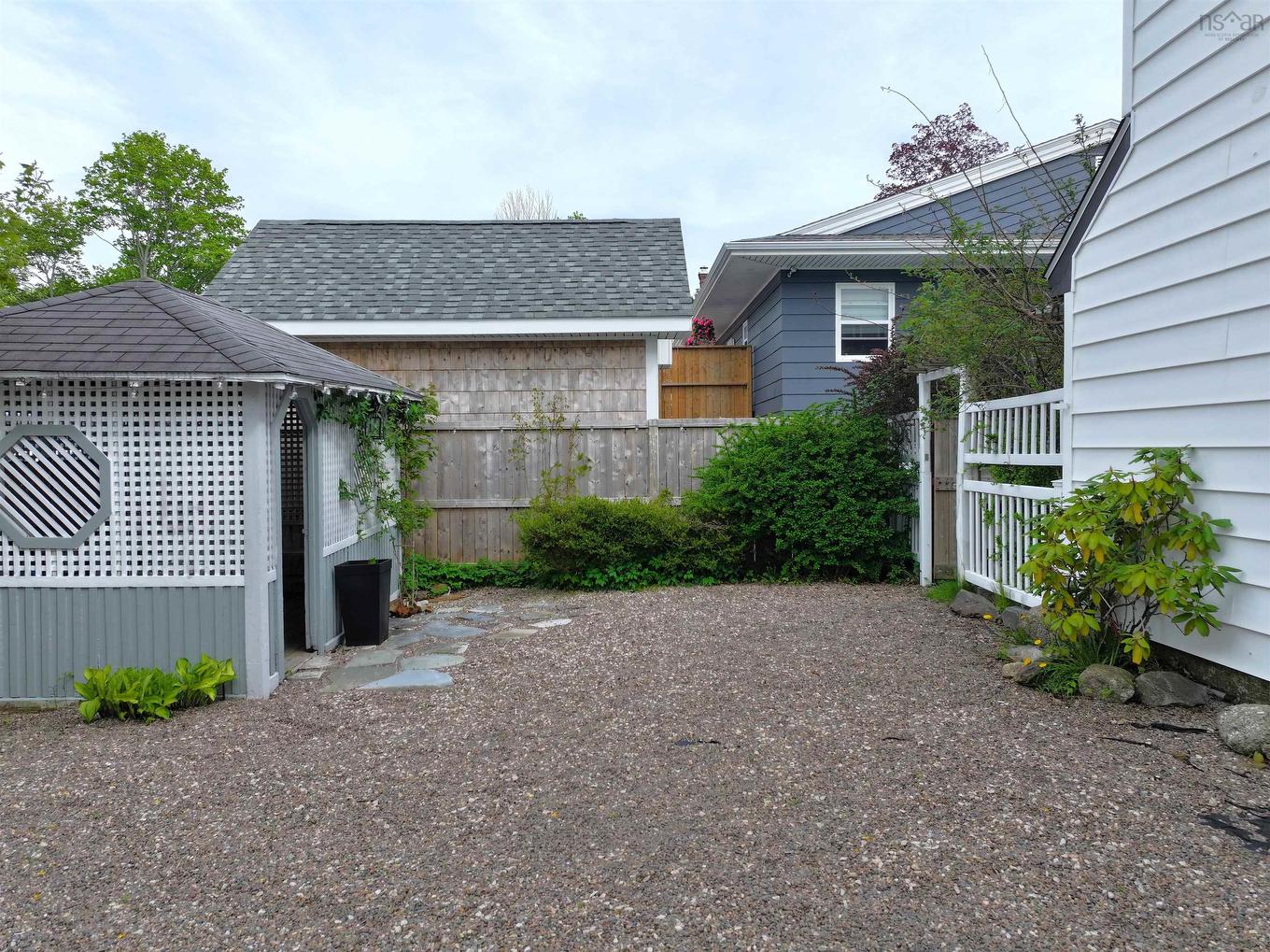 41 Alexandra Avenue, Bridgewater, NS