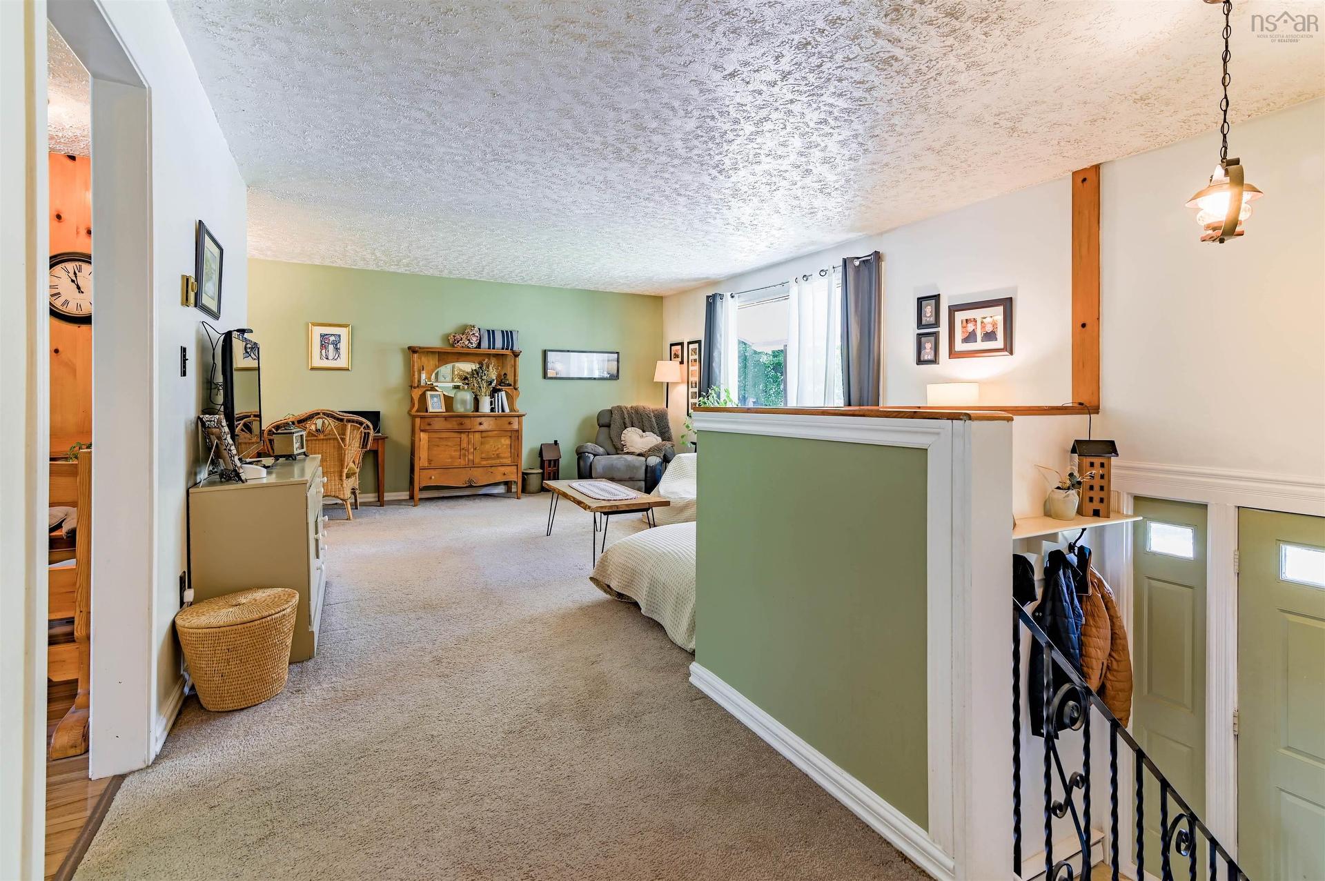 1353 Pinecrest Drive, Coldbrook, NS