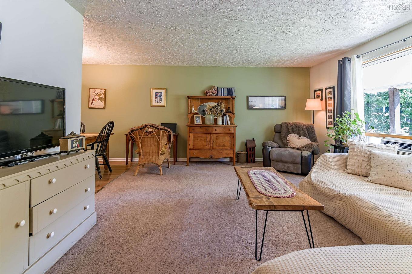 1353 Pinecrest Drive, Coldbrook, NS