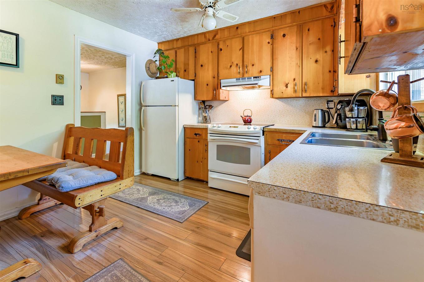 1353 Pinecrest Drive, Coldbrook, NS