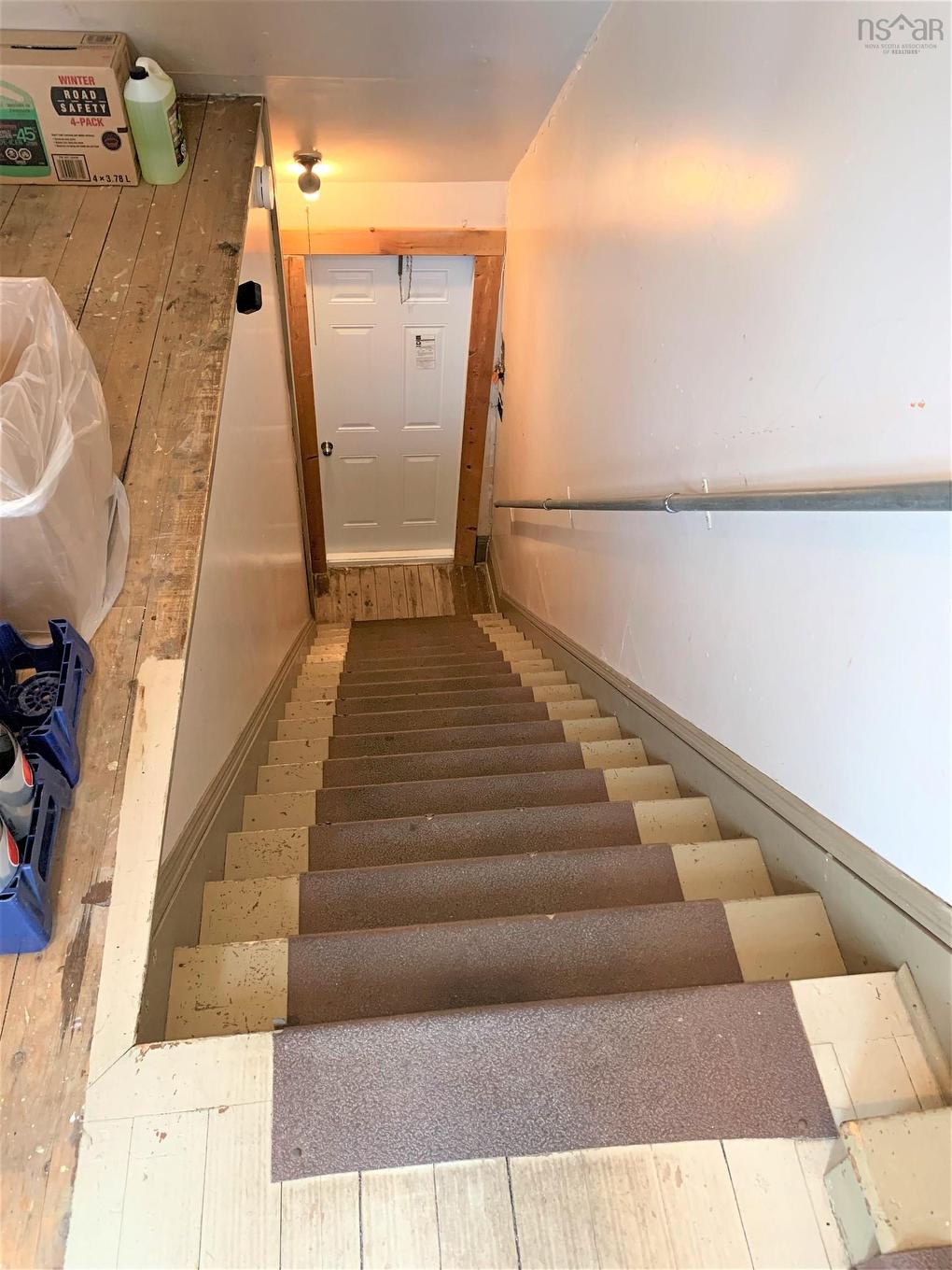 6 Junction Road, Springhill, NS