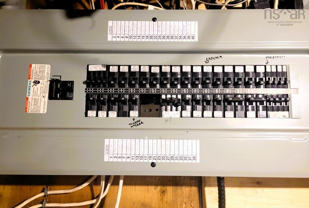 6 Junction Road, Springhill, NS