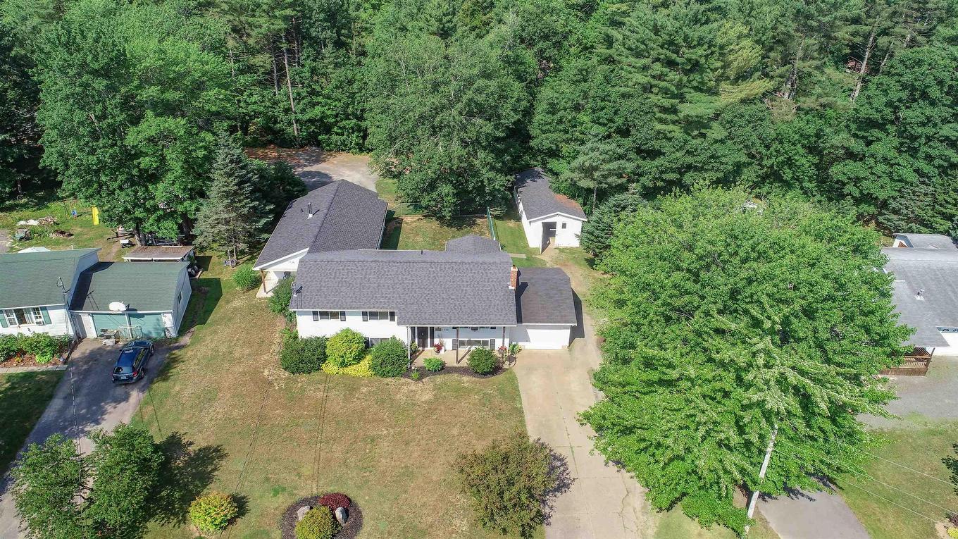 1353 Pinecrest Drive, Coldbrook, NS
