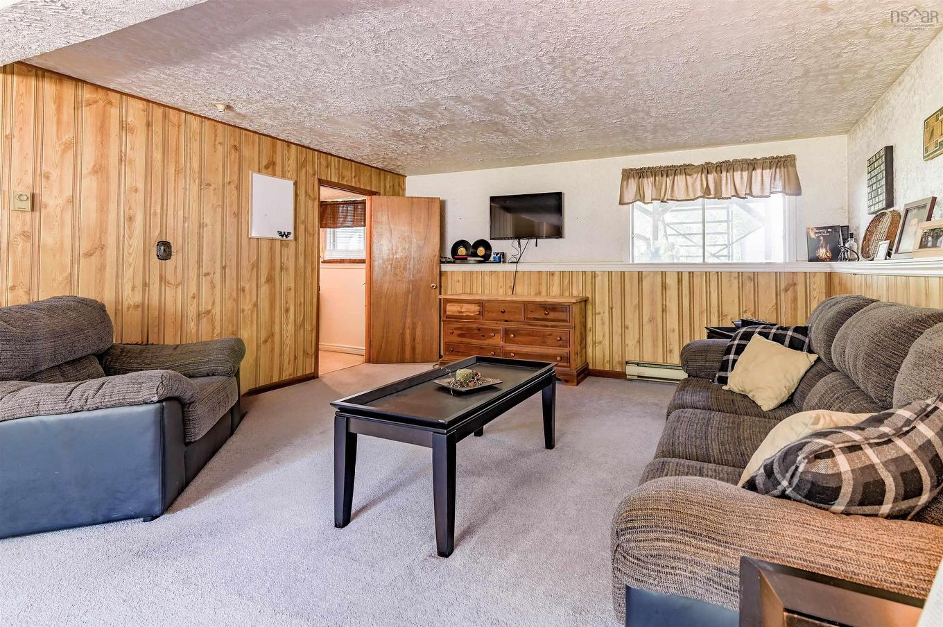 1353 Pinecrest Drive, Coldbrook, NS