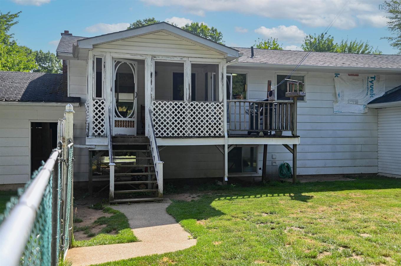 1353 Pinecrest Drive, Coldbrook, NS