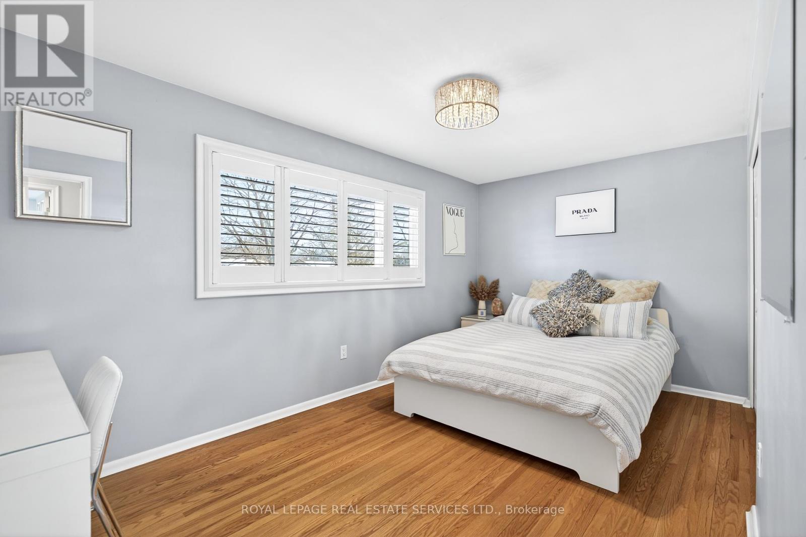 15 Belair Drive, Hamilton, ON - Indoor Photo Showing Bedroom