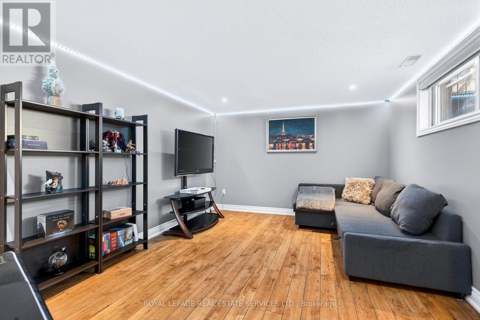 15 Belair Drive, Hamilton, ON - Indoor