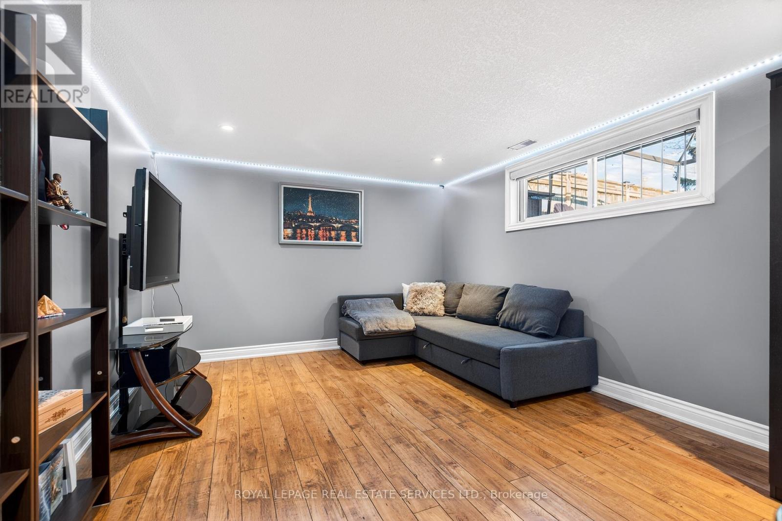 15 Belair Drive, Hamilton, ON - Indoor