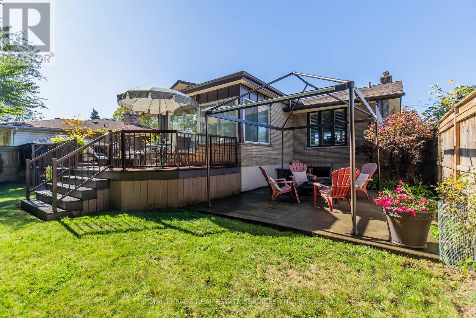 15 Belair Drive, Hamilton, ON - Outdoor With Deck Patio Veranda
