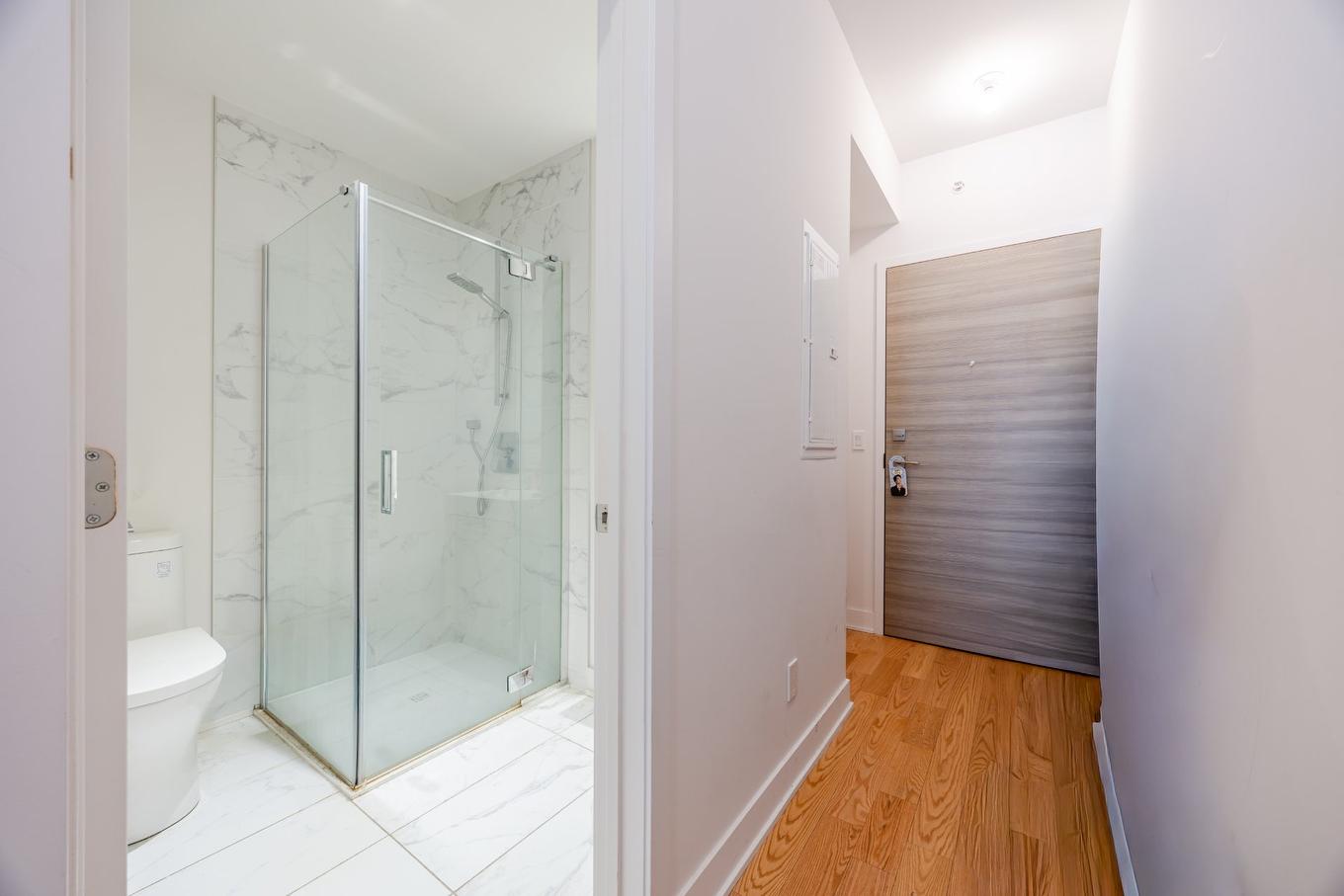 Hall - 712C-1400 Rue Ottawa, Montréal (Le Sud-Ouest), QC - Indoor Photo Showing Bathroom