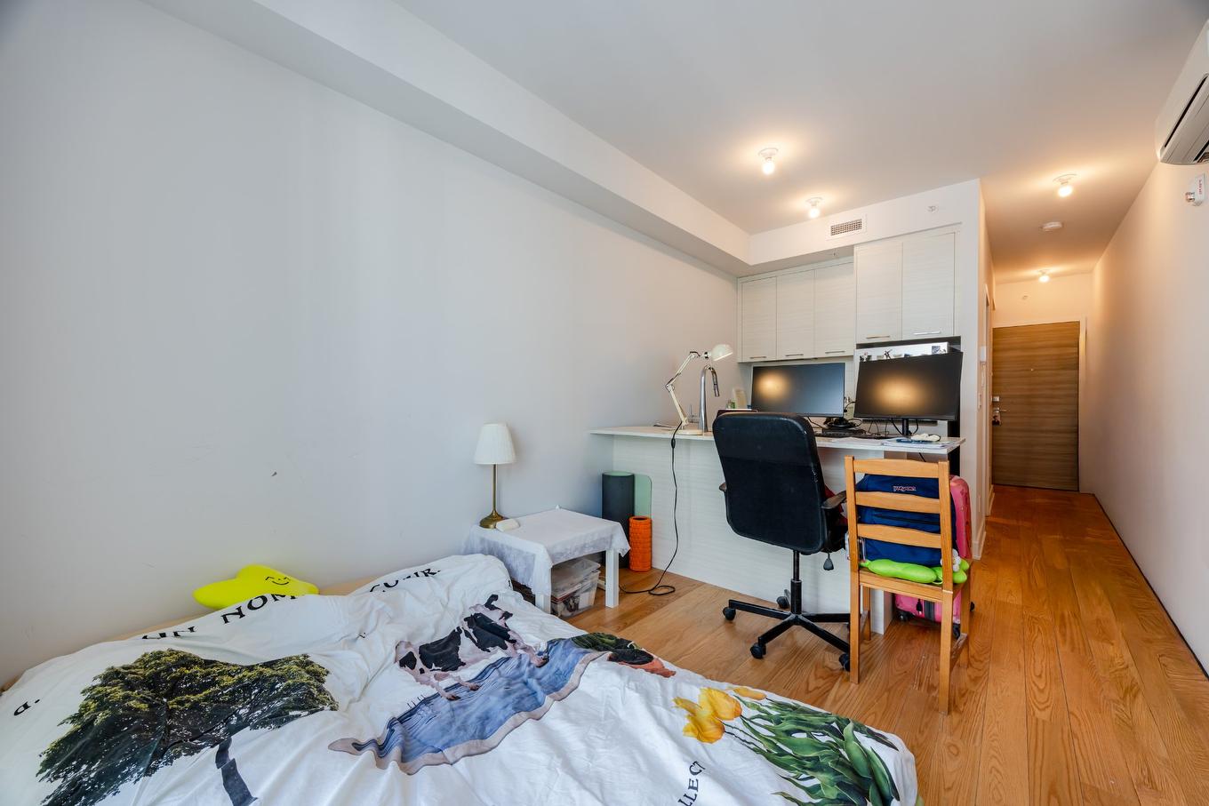 Living room - 712C-1400 Rue Ottawa, Montréal (Le Sud-Ouest), QC - Indoor Photo Showing Bedroom