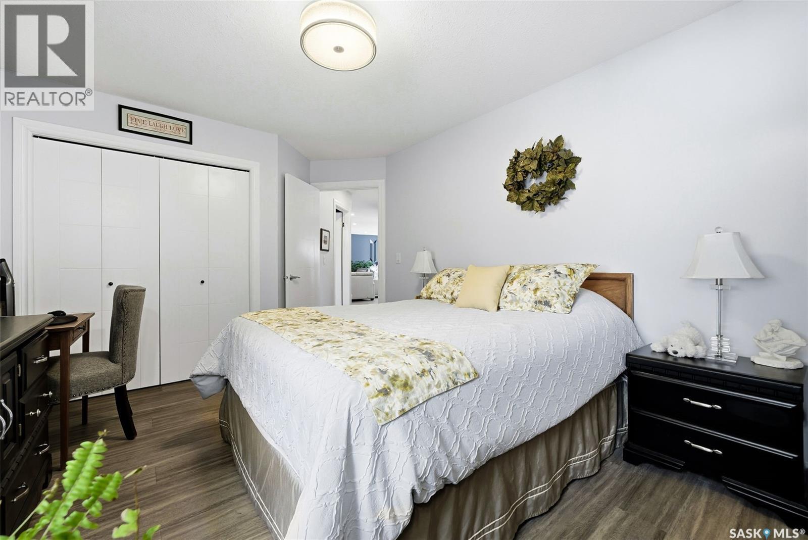52 Kensington Crescent, Regina, SK - Indoor Photo Showing Bedroom
