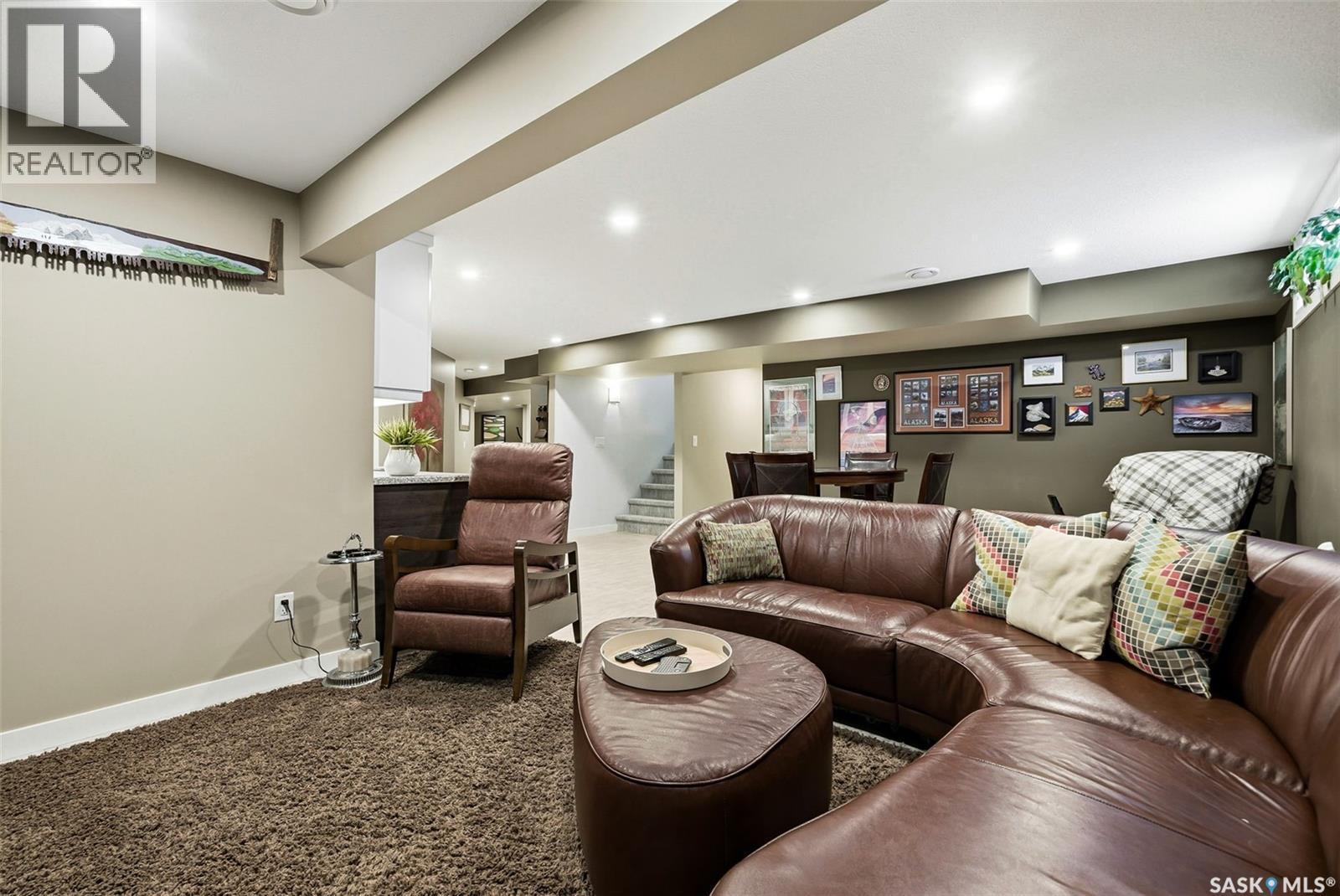 52 Kensington Crescent, Regina, SK - Indoor