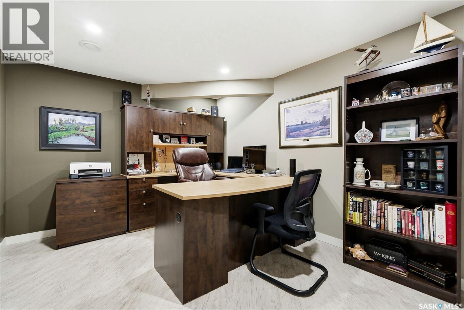 52 Kensington Crescent, Regina, SK - Indoor Photo Showing Office