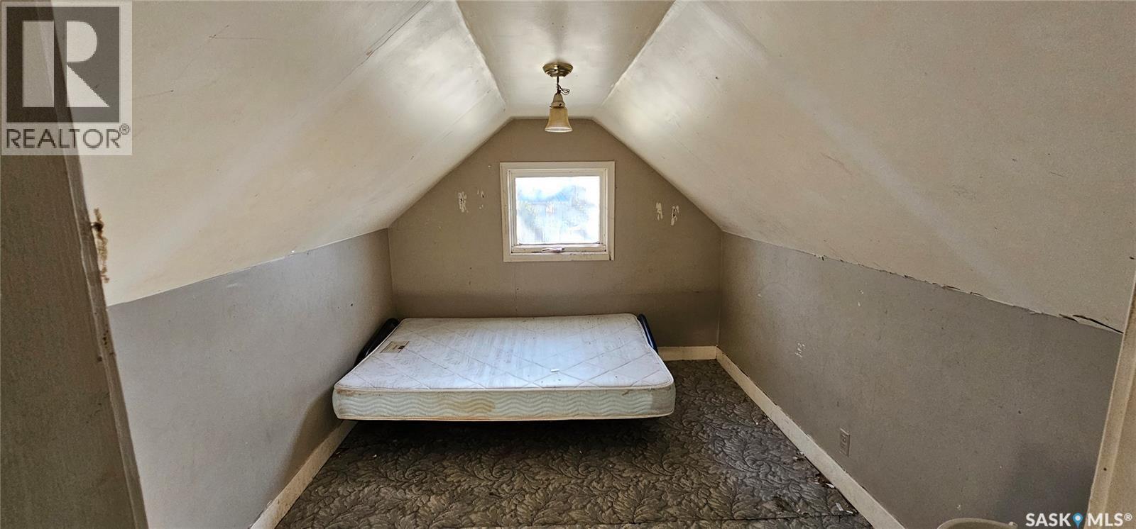 102 3Rd Avenue E, Kelvington, SK - Indoor Photo Showing Other Room