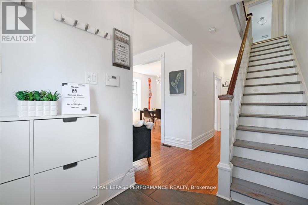 12 Adelaide Street, Ottawa, ON - Indoor Photo Showing Other Room