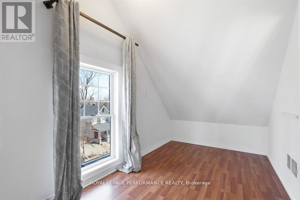 12 Adelaide Street, Ottawa, ON - Indoor Photo Showing Other Room