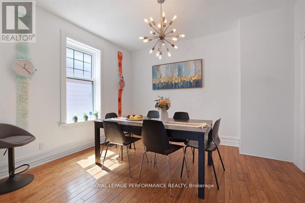 12 Adelaide Street, Ottawa, ON - Indoor Photo Showing Dining Room