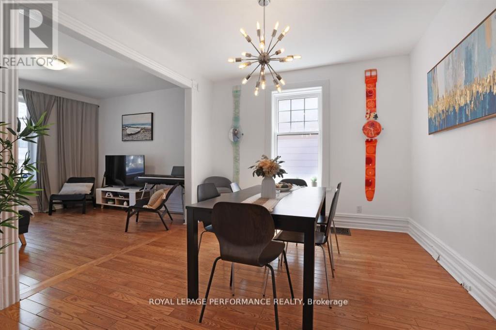 12 Adelaide Street, Ottawa, ON - Indoor Photo Showing Dining Room