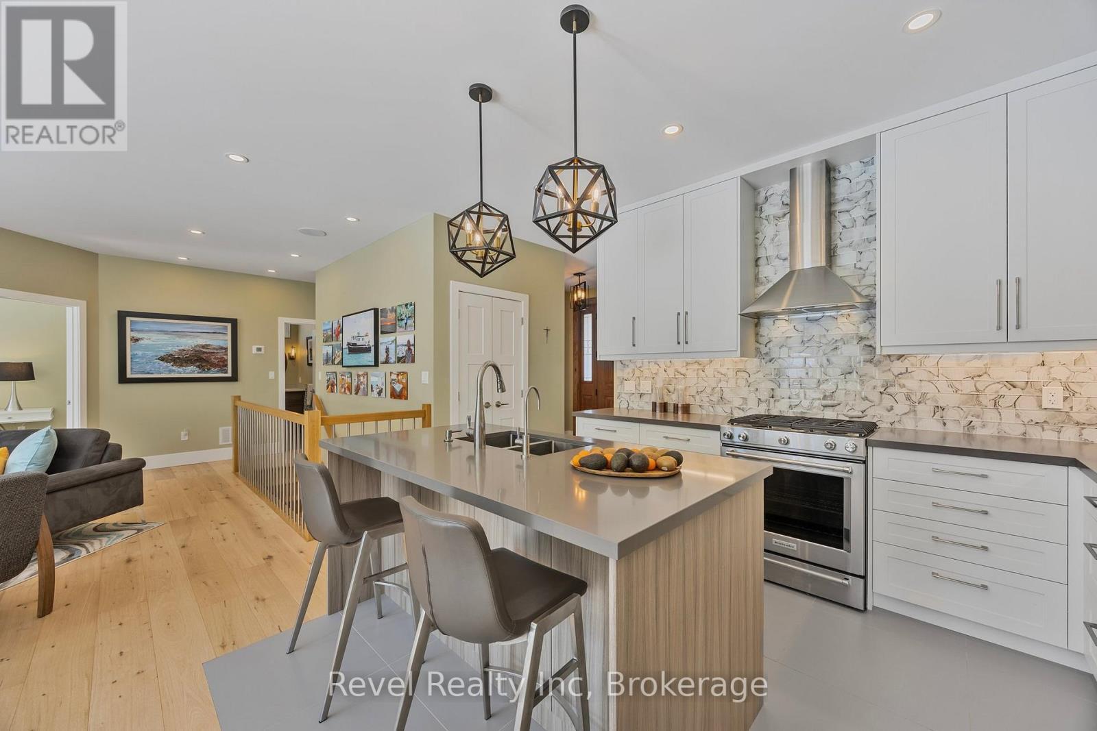 15 Stoney Road, Tiny, ON - Indoor Photo Showing Kitchen With Double Sink With Upgraded Kitchen