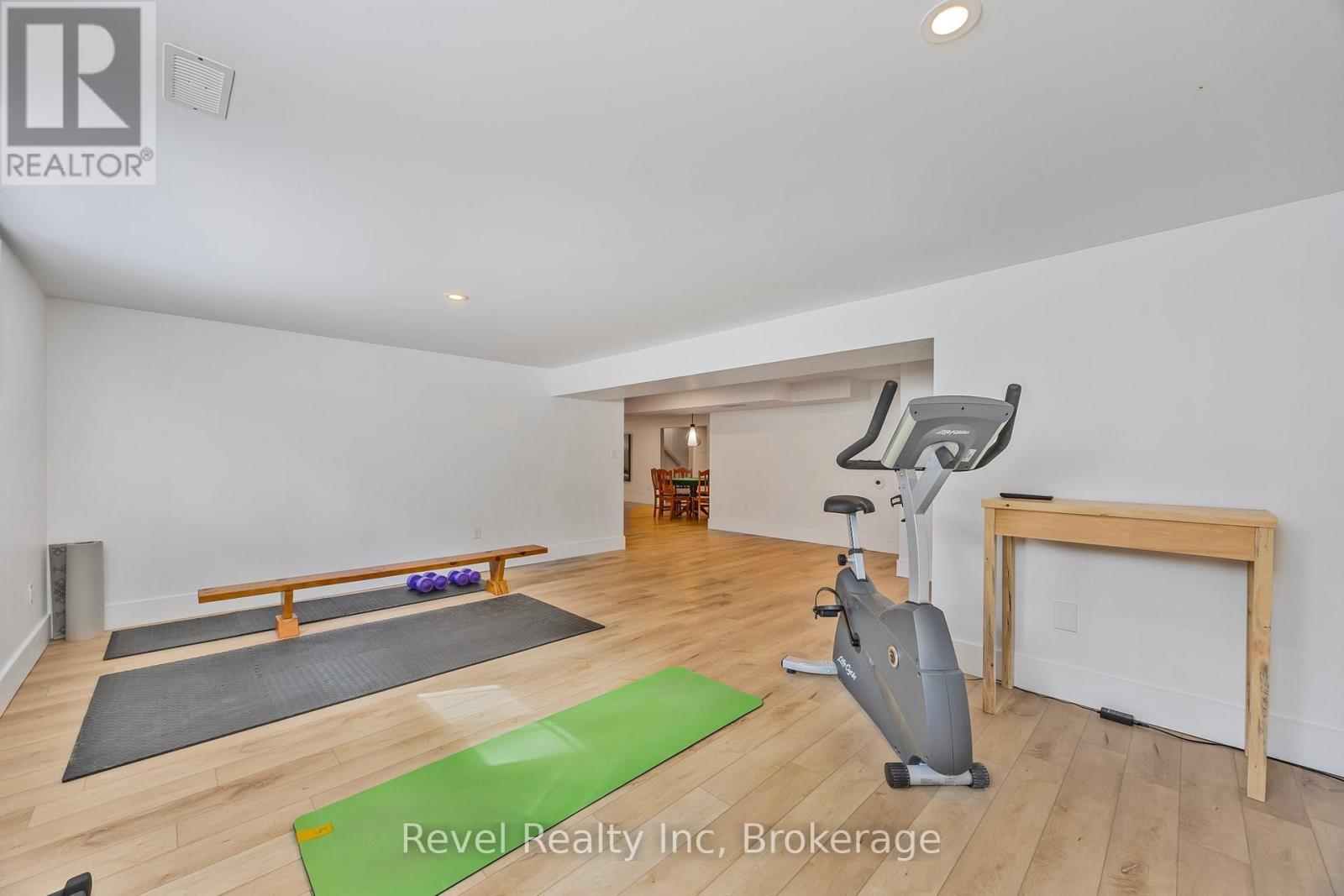 15 Stoney Road, Tiny, ON - Indoor Photo Showing Gym Room