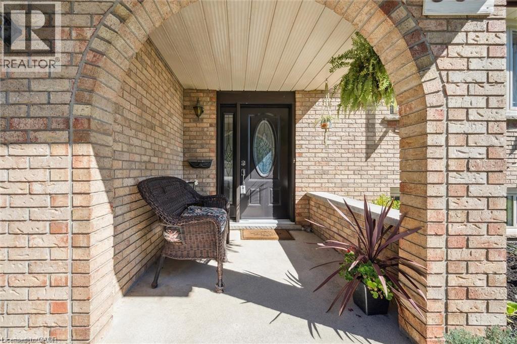 582 Skylark Road, Waterloo, ON - Outdoor With Exterior