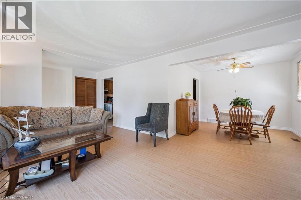 582 Skylark Road, Waterloo, ON - Indoor