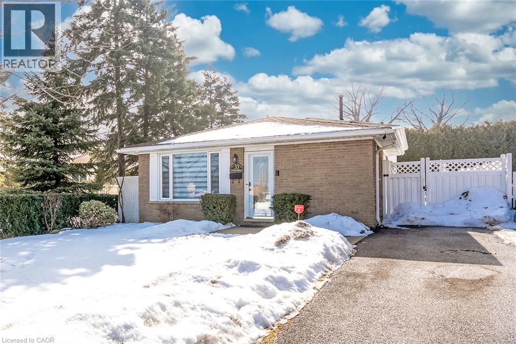 33 Gemini Drive, Hamilton, ON - Outdoor