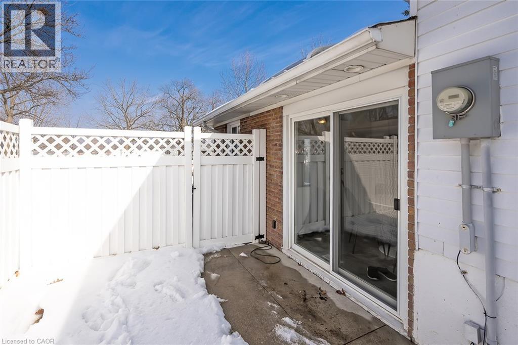 33 Gemini Drive, Hamilton, ON - Outdoor