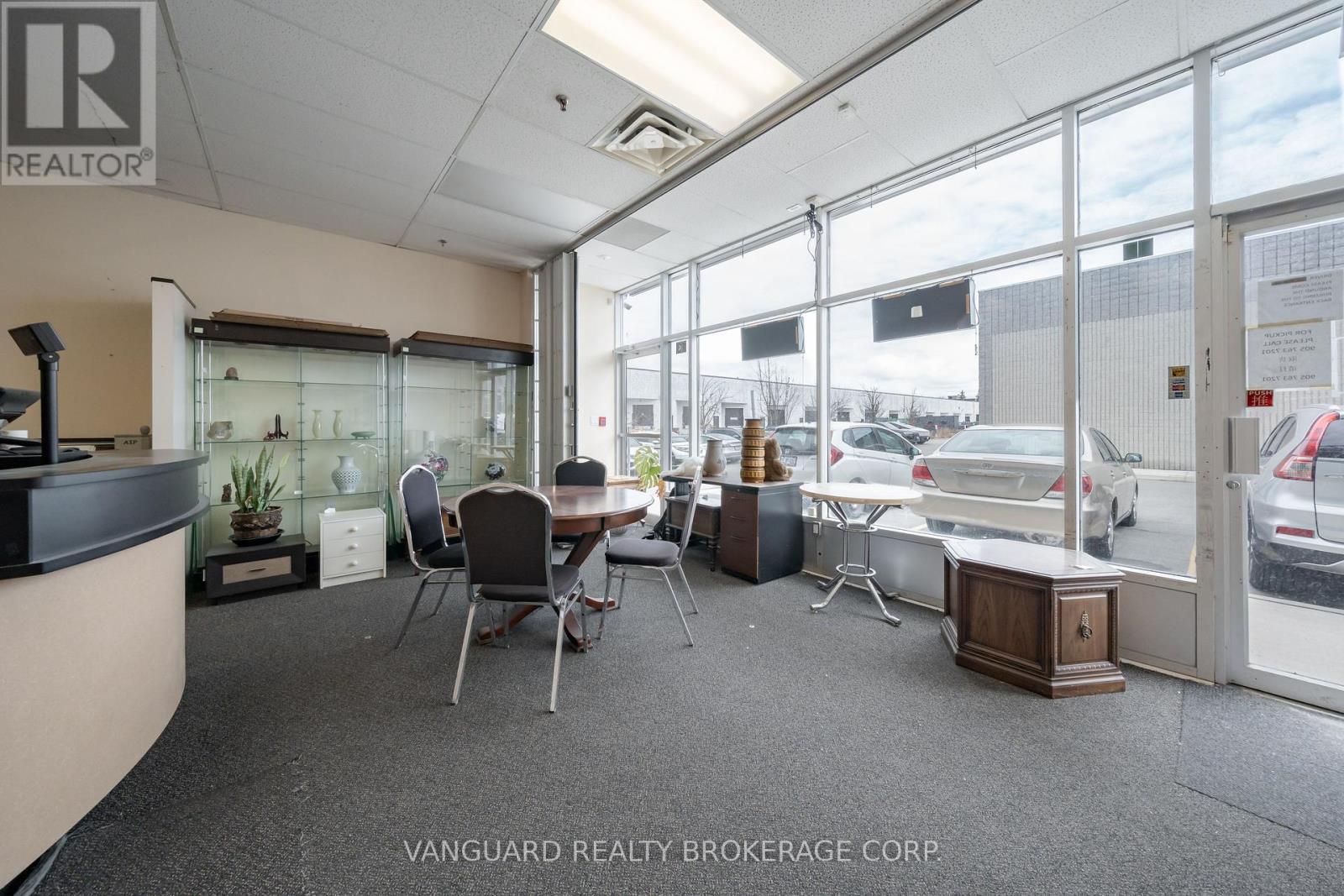 13, 15, L19 - 280 West Beaver Creek Road, Richmond Hill, ON