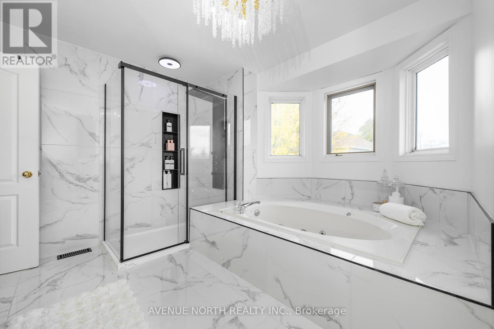 2163 Johnston Road, Ottawa, ON - Indoor Photo Showing Bathroom