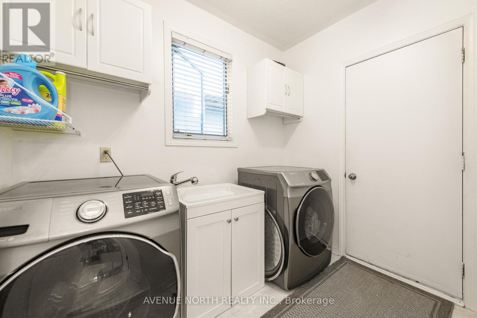 2163 Johnston Road, Ottawa, ON - Indoor Photo Showing Laundry Room