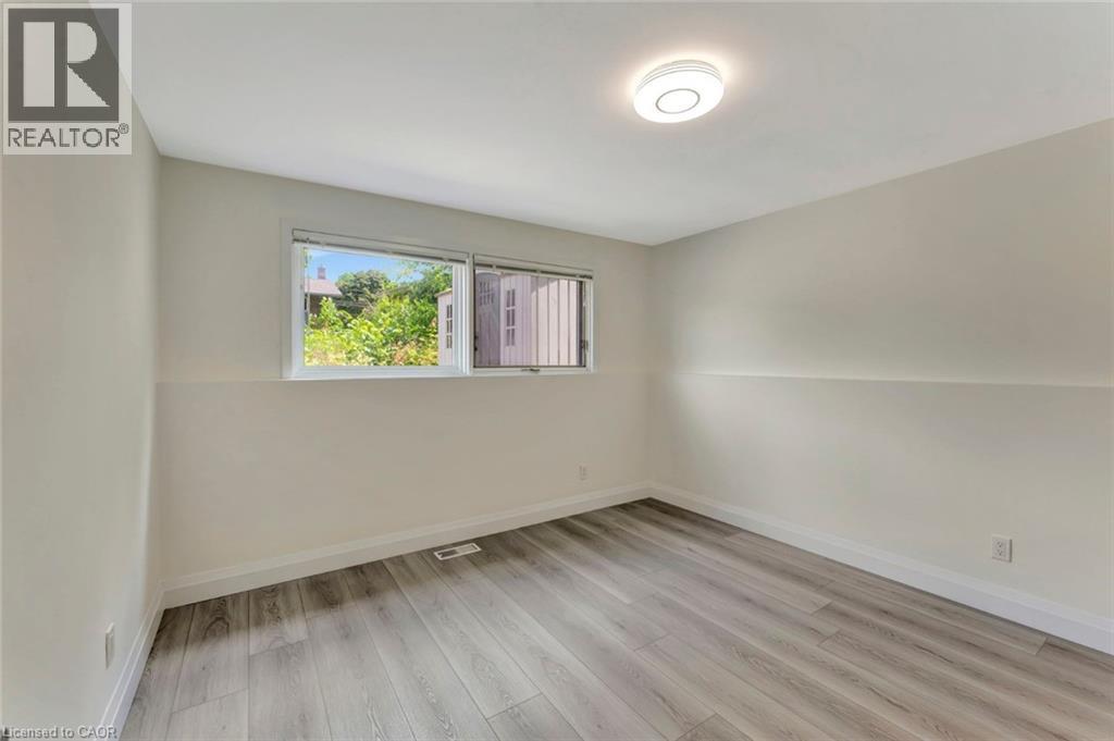 6 Ruskview Road Unit# 2, Kitchener, ON - Indoor Photo Showing Other Room