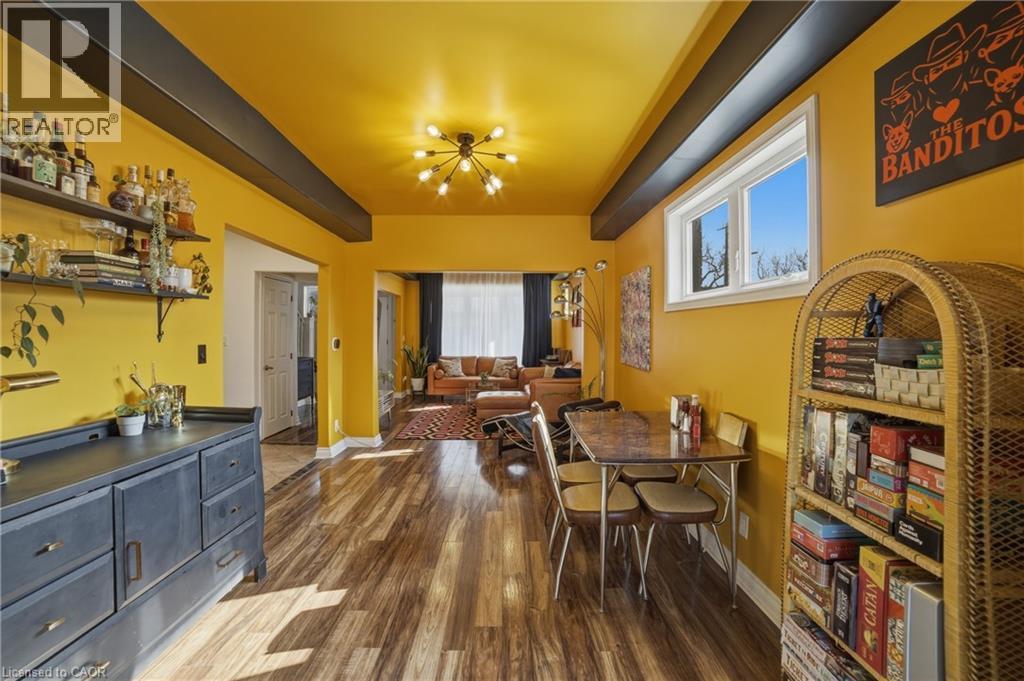 81 Ottawa Street N, Hamilton, ON - Indoor Photo Showing Dining Room
