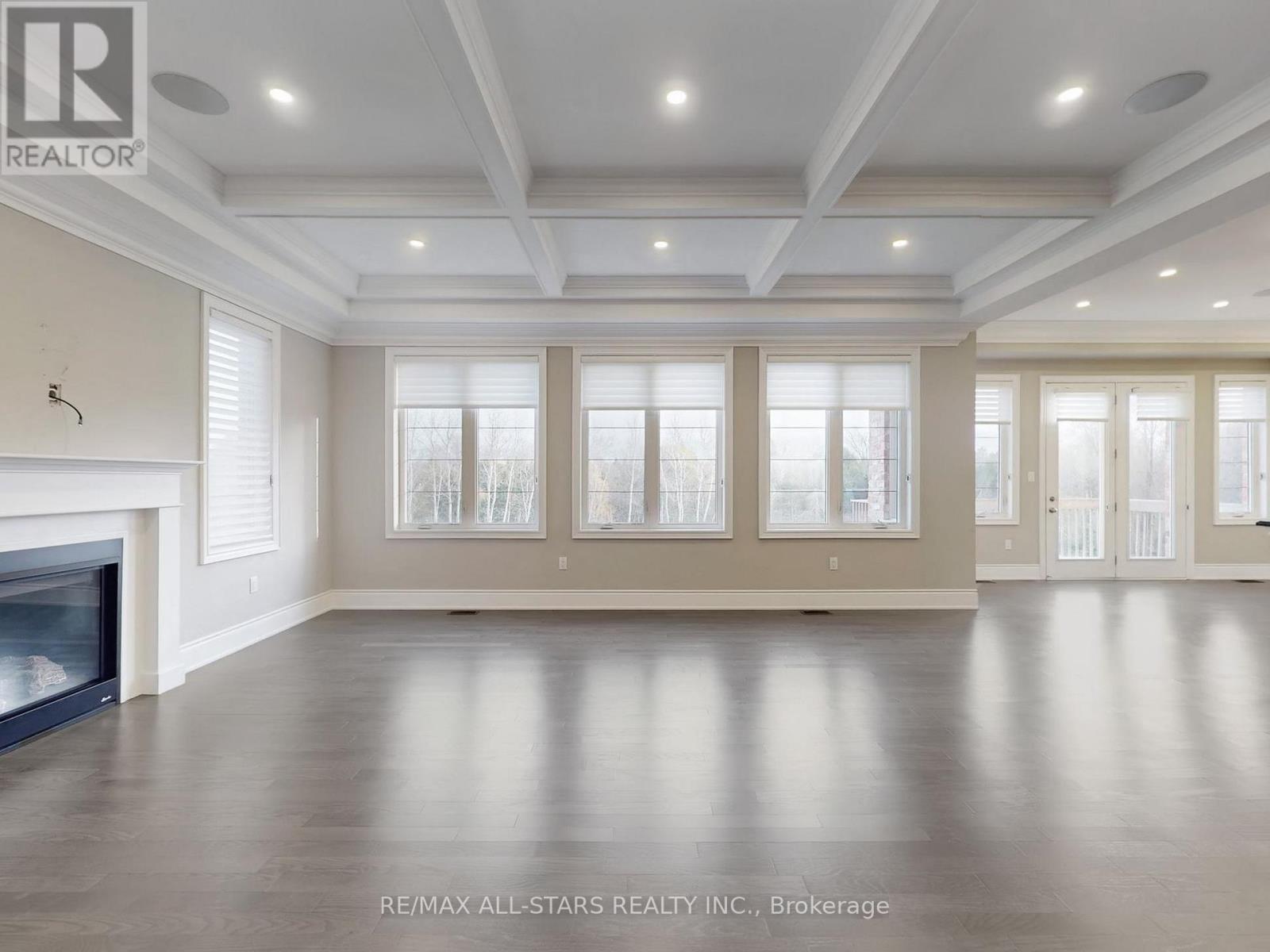 48 Cairns Gate, King, ON - Indoor With Fireplace