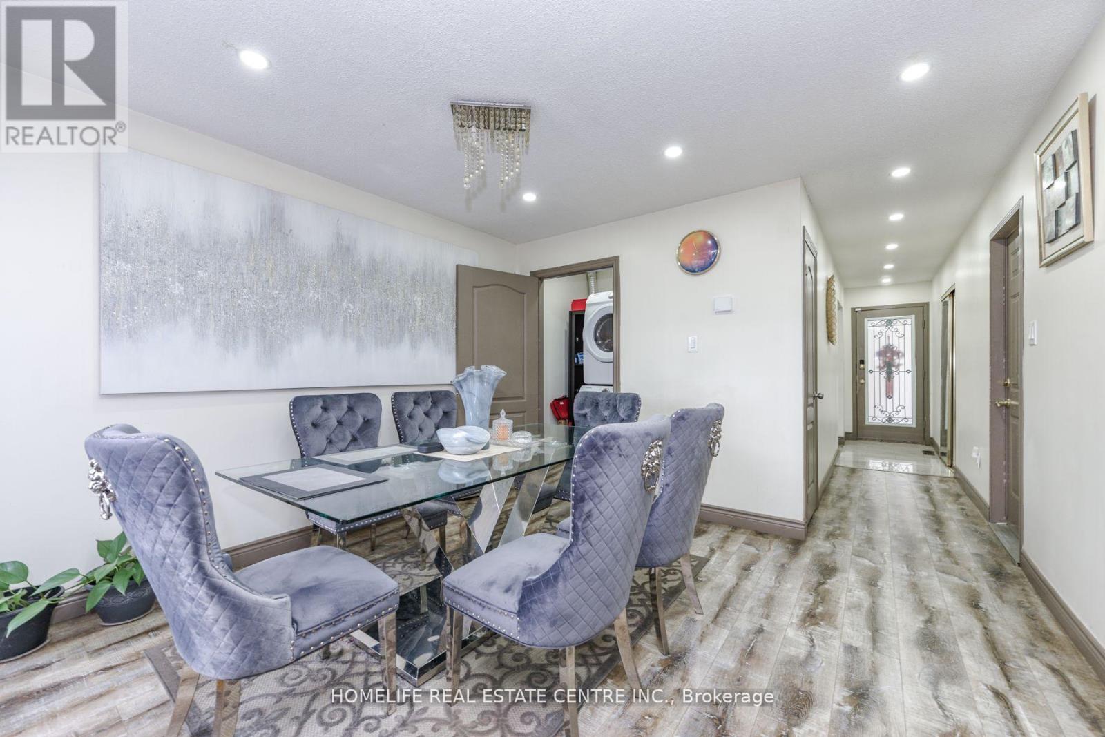 20 Oleander Crescent, Brampton, ON - Indoor Photo Showing Dining Room