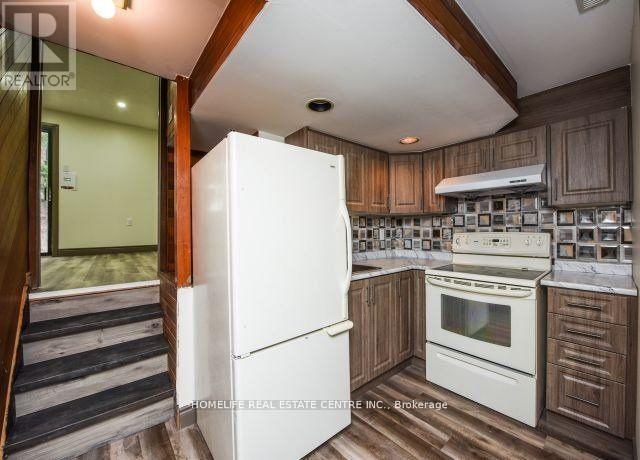 20 Oleander Crescent, Brampton, ON - Indoor Photo Showing Kitchen