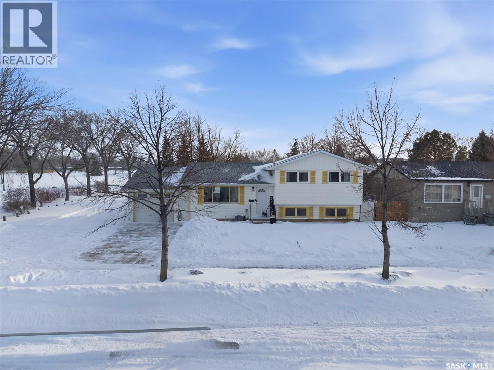 3111 33Rd Street W, Saskatoon, SK