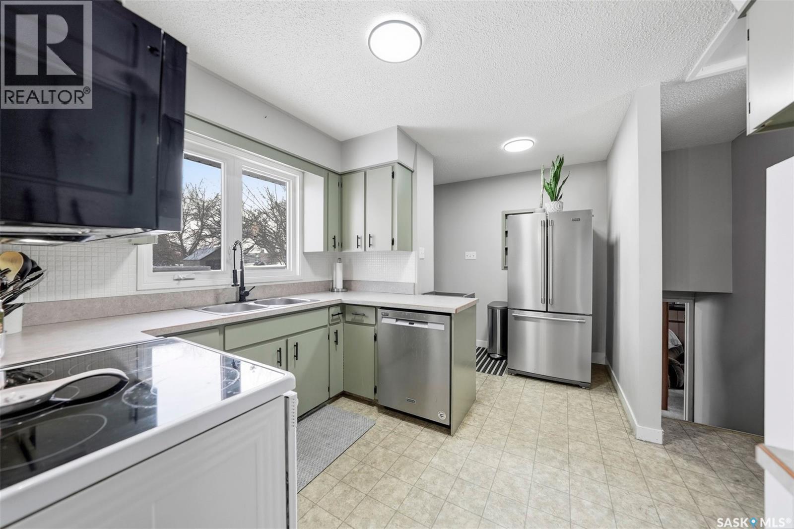 3111 33Rd Street W, Saskatoon, SK