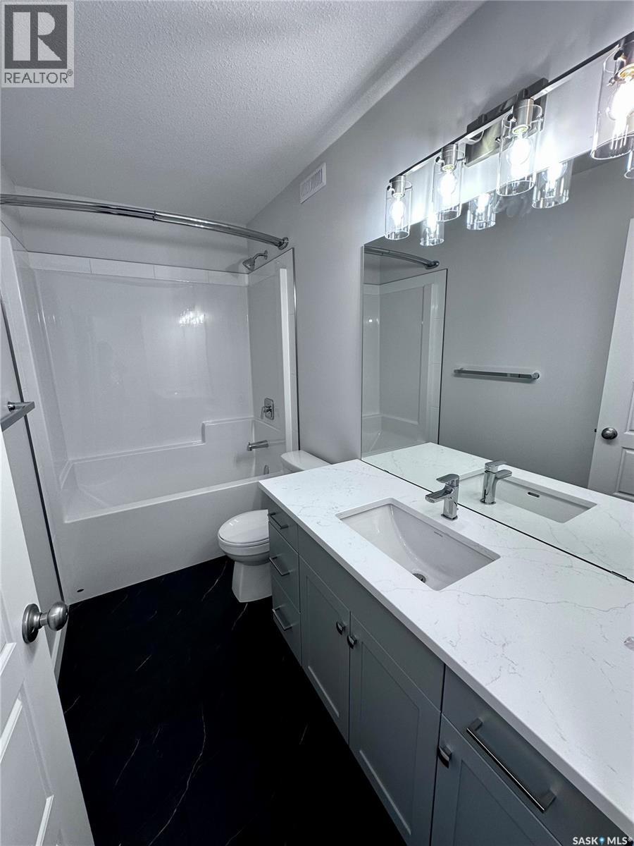 5453 Buckingham Drive E, Regina, SK