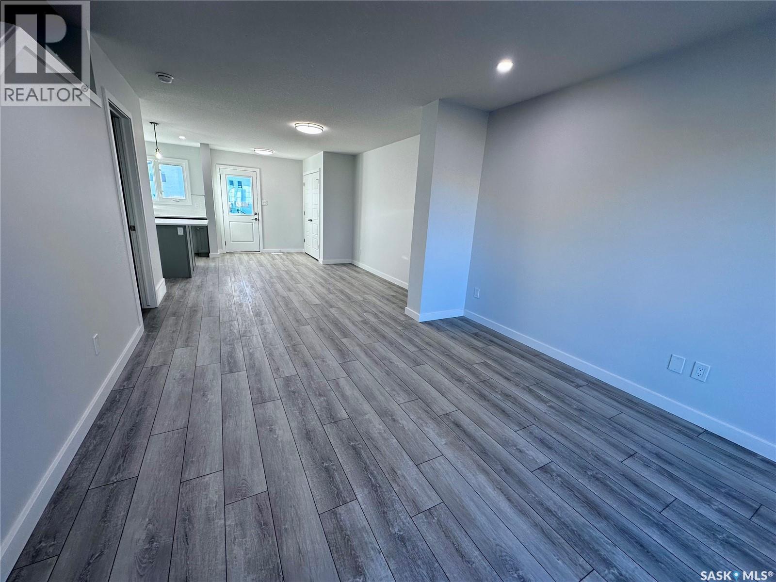 5453 Buckingham Drive E, Regina, SK