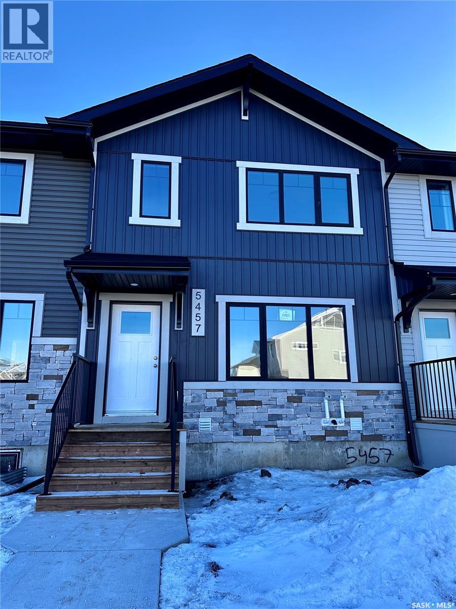 5457 Buckingham Drive E, Regina, SK - Outdoor