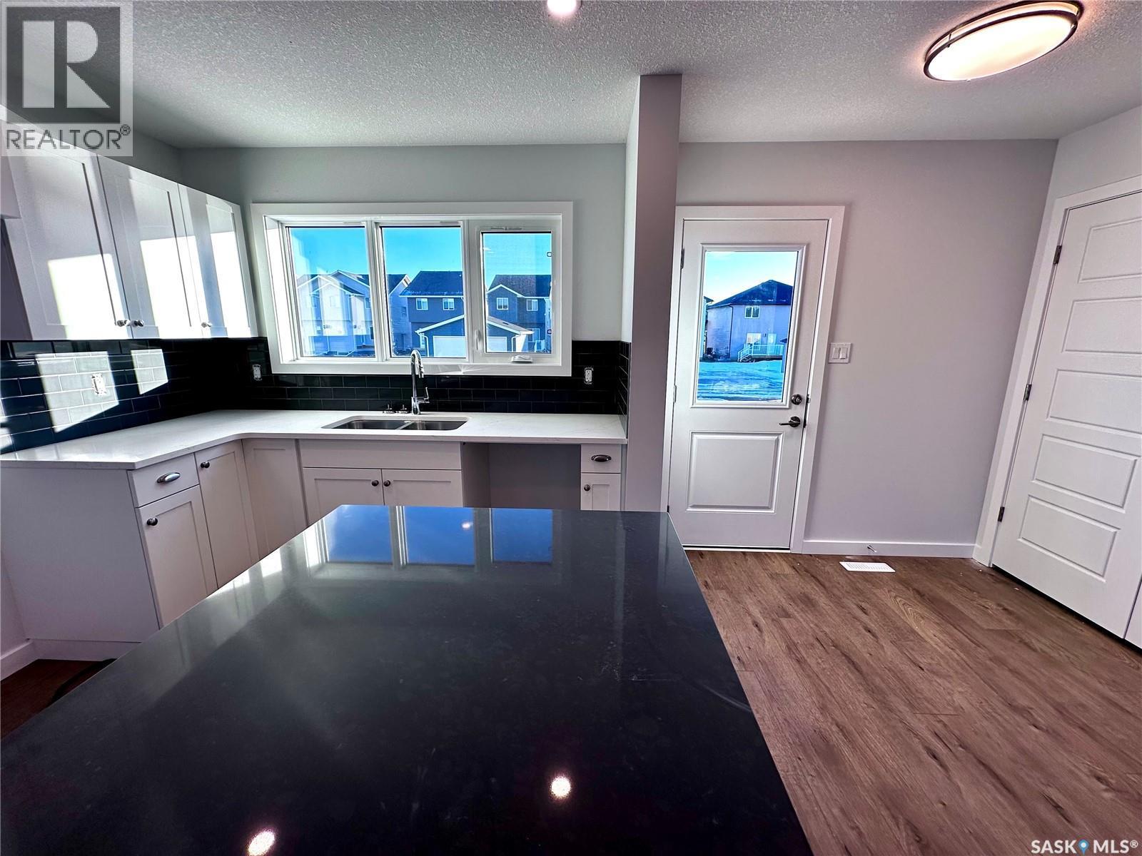 5457 Buckingham Drive E, Regina, SK - Indoor Photo Showing Other Room