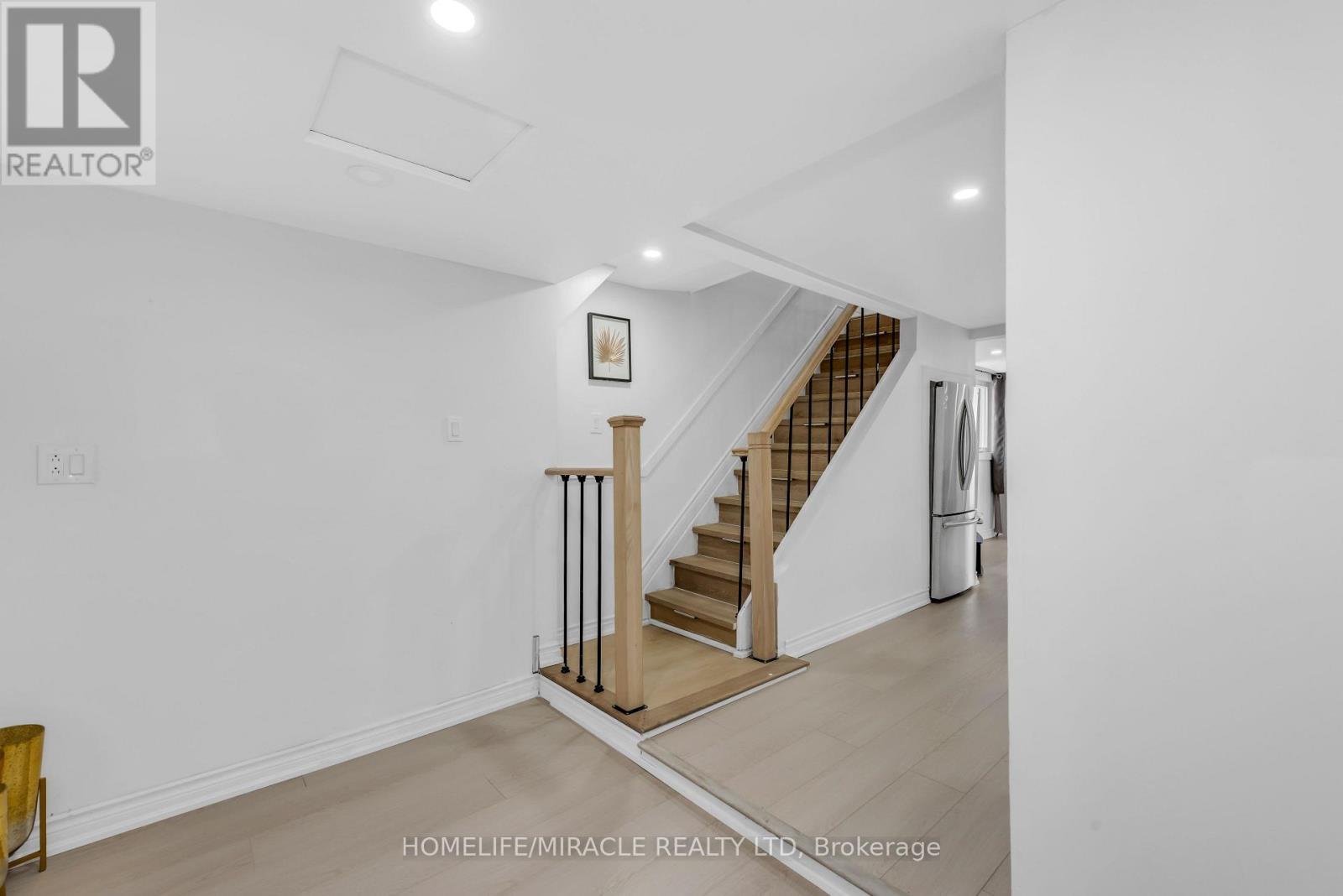 195 Randi Road, Mississauga, ON - Indoor