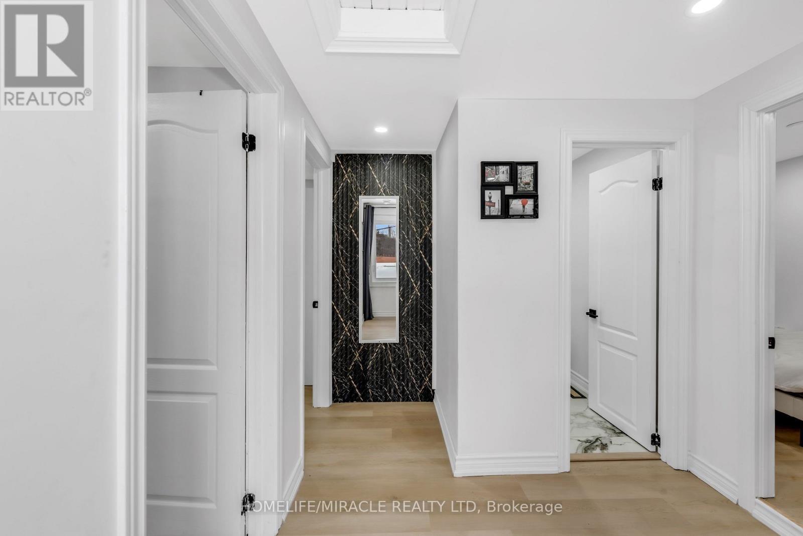 195 Randi Road, Mississauga, ON - Indoor Photo Showing Other Room