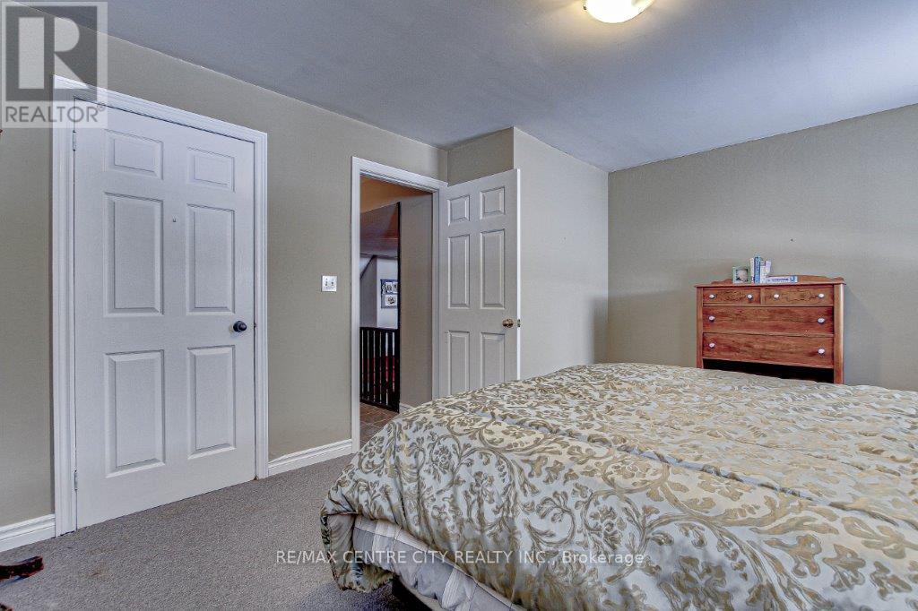 34639 Third Line, Southwold, ON - Indoor Photo Showing Bedroom