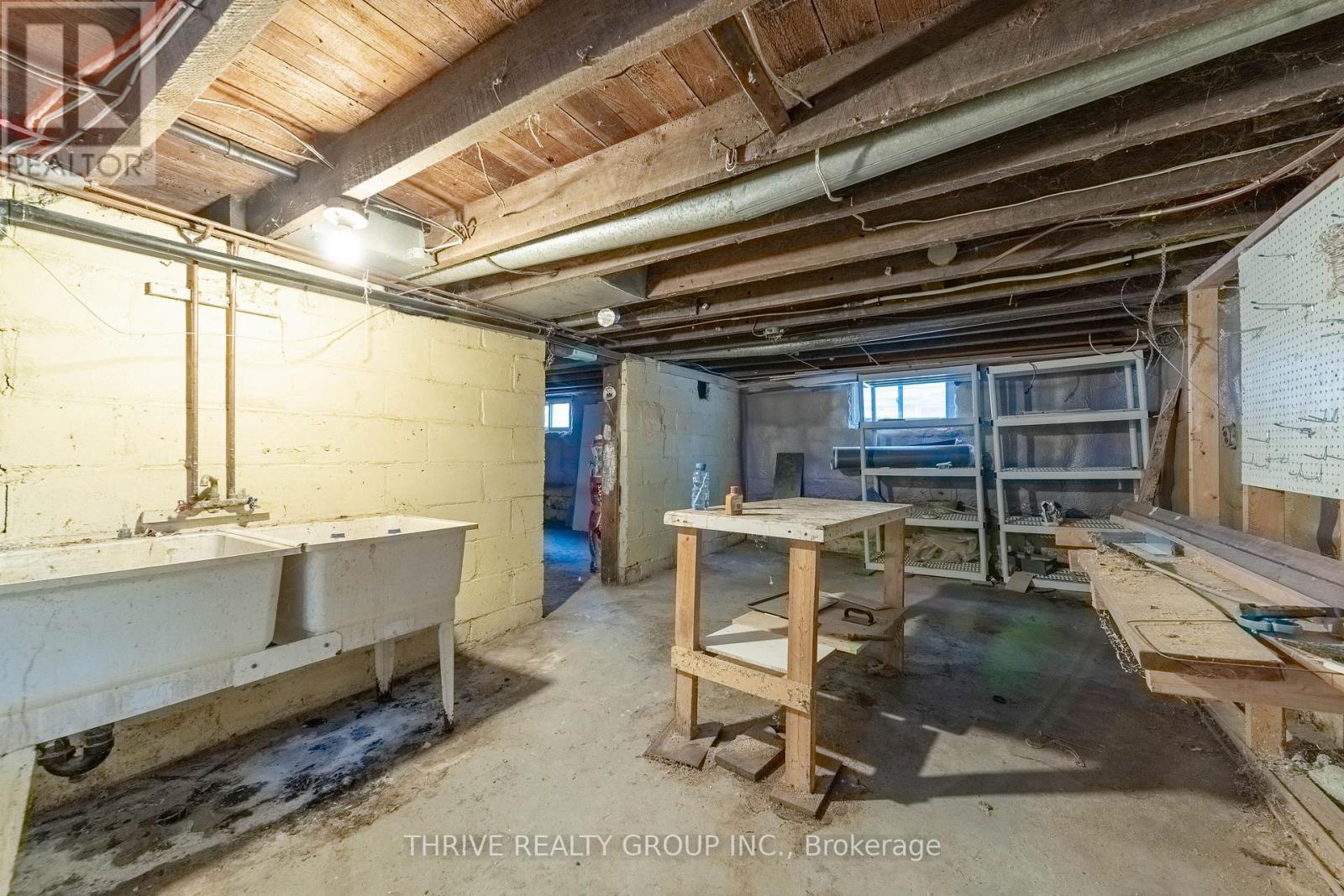922 Princess Avenue, London East (East G), ON - Indoor Photo Showing Basement